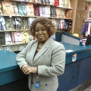 Meet your Posher, Robyne